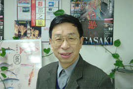 インタビューに答える段福根氏